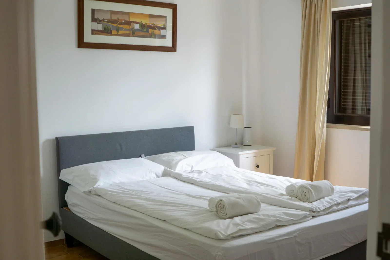 Palmito apartment double bedroom with king bed at Algarve Watersport surf camp
