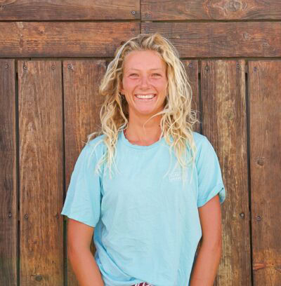 Noemi, Surf Instructor
